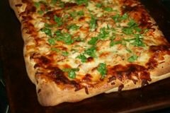 «Пицца из курицы под соусом барбекю» - приготовления блюда - шаг 4