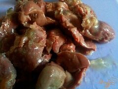 «Салат с гусиными желудочками конфи и папайей» - приготовления блюда - шаг 1