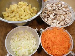«Суп гречневый с грибами» - приготовления блюда - шаг 2