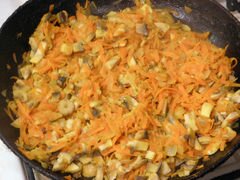 «Суп гречневый с грибами» - приготовления блюда - шаг 3