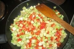«Паста с кабачками,перцем, помидорами» - приготовления блюда - шаг 3