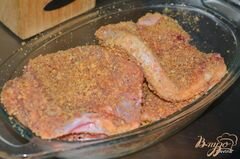 «Свиные котлеты со сливочным соусом и беконом» - приготовления блюда - шаг 2