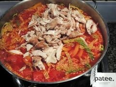 «Красный борщ с фасолью и савойской капустой» - приготовления блюда - шаг 12