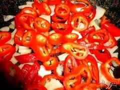 «Куриные голени запеченные с болгарским перцем» - приготовления блюда - шаг 2