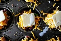«Запеченный картофель с ветчиной и сыром» - приготовления блюда - шаг 16