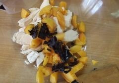 «Овощной салат с абрикосами» - приготовления блюда - шаг 2