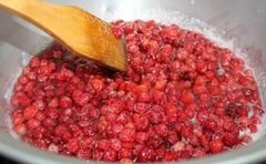 «Варенье из лесной малины» - приготовления блюда - шаг 7