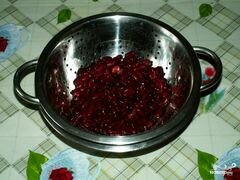 «Крабовый салат с фасолью» - приготовления блюда - шаг 4