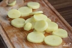 «Горбуша в мультиварке с картошкой» - приготовления блюда - шаг 2