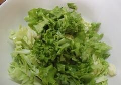 «Салат с огуречным соусом» - приготовления блюда - шаг 3