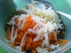 «Салат из морской капусты» - приготовления блюда - шаг 2