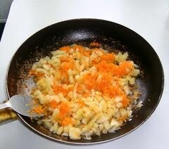 «Тушоная капуста с фасолью» - приготовления блюда - шаг 4