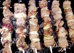 «Шашлык из свинины в пряном маринаде» - приготовления блюда - шаг 7