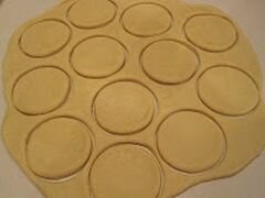«Пончики с клубничным желе» - приготовления блюда - шаг 7