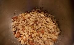 «Орешки с вареной сгущенкой и фундуком» - приготовления блюда - шаг 10