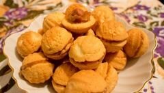 «Орешки с вареной сгущенкой и фундуком» - приготовления блюда - шаг 13