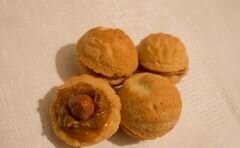 «Орешки с вареной сгущенкой и фундуком» - приготовления блюда - шаг 14
