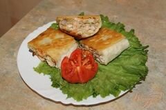 «Горячий рыбный рулет из лаваша» - приготовления блюда - шаг 7
