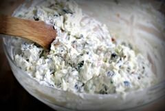 «салат с сыром и оливками» - приготовления блюда - шаг 7