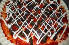 «Пицца с лесными грибами и вялеными помидорами» - приготовления блюда - шаг 5