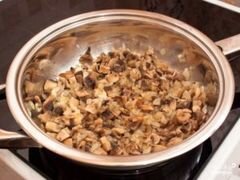 «Грибной суп-пюре из шампиньонов» - приготовления блюда - шаг 4
