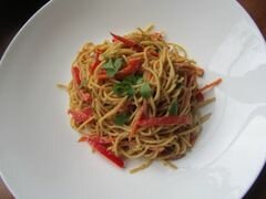 «Арахисовые спагетти с кунжутом» - приготовления блюда - шаг 11