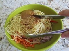 «Арахисовые спагетти с кунжутом» - приготовления блюда - шаг 8