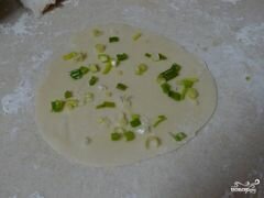 «Лепешки с зеленым луком» - приготовления блюда - шаг 1