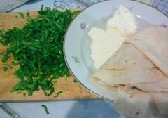 «Блинчики из лаваша с начинкой из шпината и брынзы» - приготовления блюда - шаг 1