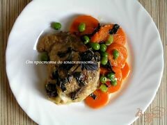 «Курица с морковью и зеленым горошком» - приготовления блюда - шаг 5