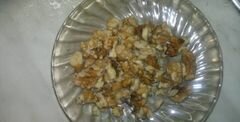 «Салат из редьки дайкон, свежего огурца и грецких орехов» - приготовления блюда - шаг 4