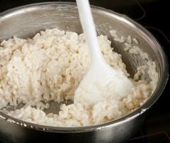 «Кокосовый рис со сливами в карамели» - приготовления блюда - шаг 3