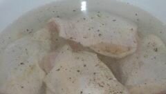 «Курица в сырном соусе» - приготовления блюда - шаг 1