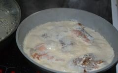 «Семга под сметанно-грибным соусом» - приготовления блюда - шаг 10