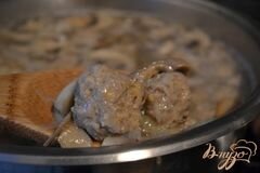 «Грибной суп с фрикадельками из мяса и гороха нут» - приготовления блюда - шаг 7