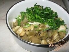 «Салат с баклажанами и зеленым горошком "Ирина"» - приготовления блюда - шаг 4