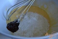«Закусочные кексики с сыром и ветчиной» - приготовления блюда - шаг 2
