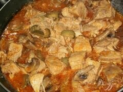 «Капустная солянка с грибами и мясом» - приготовления блюда - шаг 5