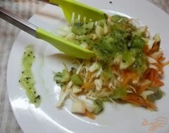 «Салат овощной с киви» - приготовления блюда - шаг 8