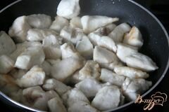 «Гратин из картофеля с куриным рагу под миндальной корочкой» - приготовления блюда - шаг 3