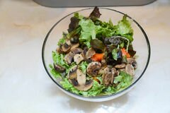 «Отличный овощной салат с грибами» - приготовления блюда - шаг 3