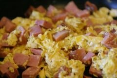«Пирожки с яйцами и ветчиной» - приготовления блюда - шаг 3