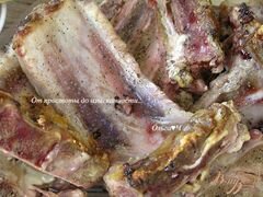 «Свиные ребрышки в томатном соусе с майораном» - приготовления блюда - шаг 1