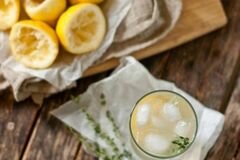 «Лимонно - текиловый коктейль» - приготовления блюда - шаг 1