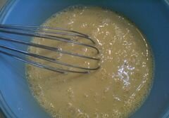 «Омлет на сливках с зелеными оливками» - приготовления блюда - шаг 4
