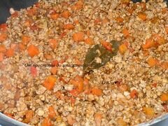 «Мясное рагу в томатном соусе» - приготовления блюда - шаг 4
