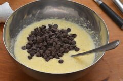 «Маффины с шоколадными чипсами» - приготовления блюда - шаг 1