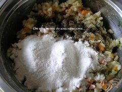 «Рисовые котлетки с овощами в кунжутной панировке» - приготовления блюда - шаг 3