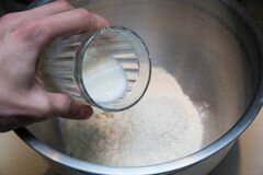 «Быстрые и простые лепешки на сковороде» - приготовления блюда - шаг 1