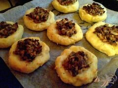 «Картофельные ватрушки с грибами» - приготовления блюда - шаг 11